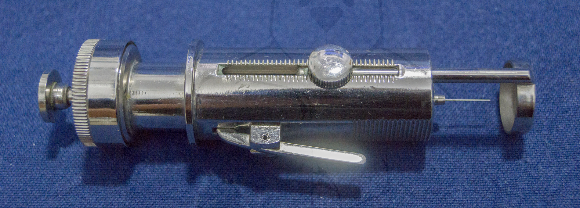 Insulininjektor "Diarapid", 1963'er Jahre, Einstellschraube für die Einstichtiefe